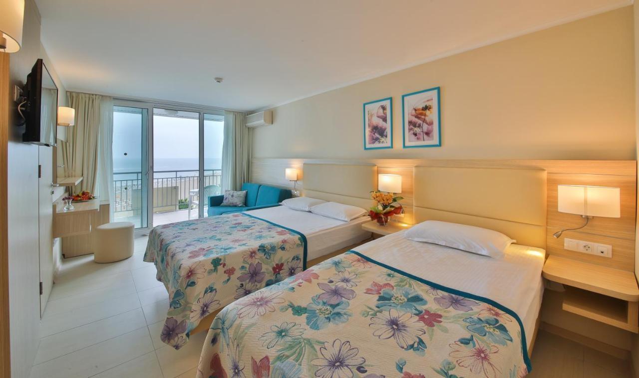 Laguna Beach Hotel Albena Kültér fotó